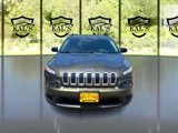 Used 2016 Jeep Cherokee Sport image 2