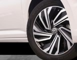 Used 2021 Volkswagen Jetta SEL Premium image 3