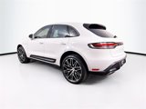 Certified 2024 Porsche Macan image 3