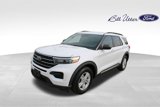 Used 2020 Ford Explorer XLT image 2
