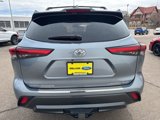 Used 2022 Toyota Highlander Limited image 3