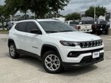New 2025 Jeep Compass Latitude image 2