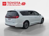 Used 2022 Chrysler Pacifica Limited image 5