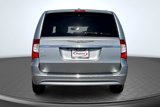 Used 2013 Chrysler Town & Country Touring image 4