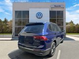 Certified 2022 Volkswagen Tiguan SE w/ Panoramic Sunroof Package image 4