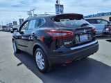 Used 2021 Nissan Rogue Sport SV image 3