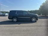 Used 2015 Cadillac Escalade Luxury image 3