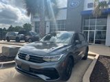 Used 2022 Volkswagen Tiguan SE R-Line image 3