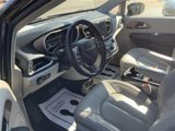 Used 2017 Chrysler Pacifica Touring-L w/ Tire & Wheel Group image 3