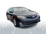 Used 2014 Toyota Camry L image 3