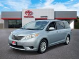 Used 2015 Toyota Sienna XLE image 2