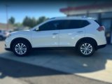 Used 2016 Nissan Rogue SV w/ SV Family Package image 2