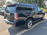Used 2015 GMC Yukon XL SLT image 5