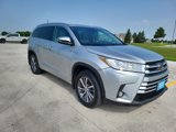 Used 2017 Toyota Highlander XLE image 4