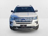 Used 2018 Ford Explorer XLT image 2
