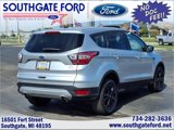 Used 2017 Ford Escape SE image 2