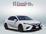 Used 2018 Toyota Camry XSE image 2