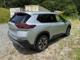 Used 2021 Nissan Rogue SV image 3