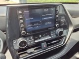 Used 2021 Toyota Highlander XLE image 6