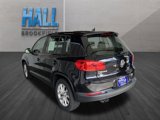 Used 2018 Volkswagen Tiguan Limited w/ Alloy Wheels Package image 3