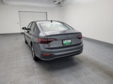 Used 2024 Volkswagen Jetta SE image 6