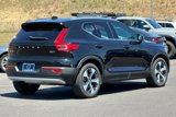 Used 2024 Volvo XC40 B5 Core image 3