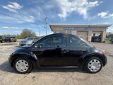 Used 2010 Volkswagen Beetle Coupe image 3