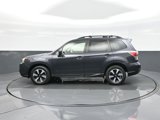 Used 2017 Subaru Forester 2.5i Premium image 4