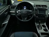 Used 2015 Toyota Camry SE image 2