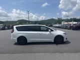 Used 2019 Chrysler Pacifica Limited w/ Advanced Safetytec Group image 5
