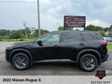 Used 2022 Nissan Rogue S image 2