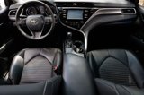 Used 2018 Toyota Camry SE image 2