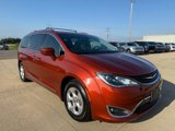 Used 2018 Chrysler Pacifica Touring-L image 3