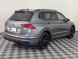 Used 2022 Volkswagen Tiguan SE R-Line image 4