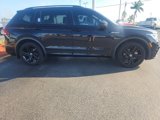 Used 2023 Volkswagen Tiguan SE R-Line image 4