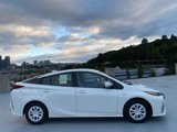 Used 2017 Toyota Prius Prime Premium image 2