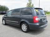 Used 2014 Chrysler Town & Country Touring image 4