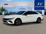 New 2025 Hyundai Elantra SEL image 2