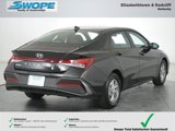 New 2025 Hyundai Elantra SE image 3