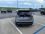 Used 2024 Ford Edge Titanium image 4