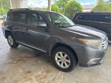 Used 2013 Toyota Highlander Plus image 2