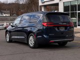 Used 2022 Chrysler Pacifica Touring-L image 4