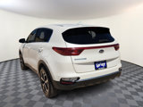 Used 2022 Kia Sportage LX image 3