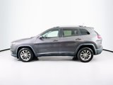 Used 2019 Jeep Cherokee Latitude Plus w/ Comfort/Convenience Group image 4