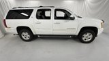 Used 2010 Chevrolet Suburban LT image 2