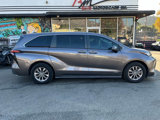 Used 2021 Toyota Sienna LE image 4