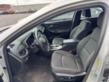 Used 2017 Chevrolet Malibu LT image 5
