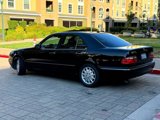 Used 2000 Mercedes-Benz E 320 Sedan image 5