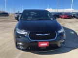 New 2025 Chrysler Pacifica Select image 2