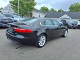 Used 2018 Jaguar XF Premium image 5